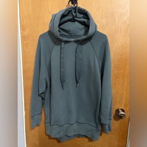 Arie Men’s hooded sweatshirt size small